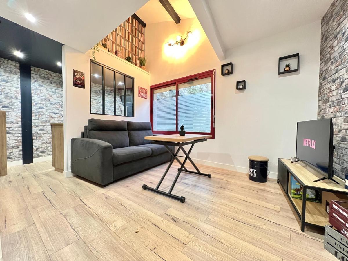 Вилла Le Loft ~ A 4 Min De La Gare, Fibre + Parking Prive Пуатье Экстерьер фото